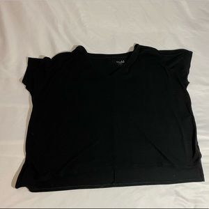Black short sleeve shirt